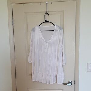 Chic White Women's Swim Coverup